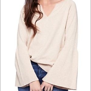 Sanctuary Bell Sleeve V-Neck Longsleeve